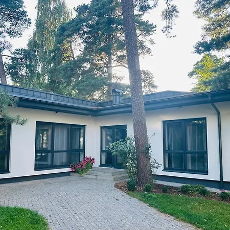 Seaside & Sauna Villa *